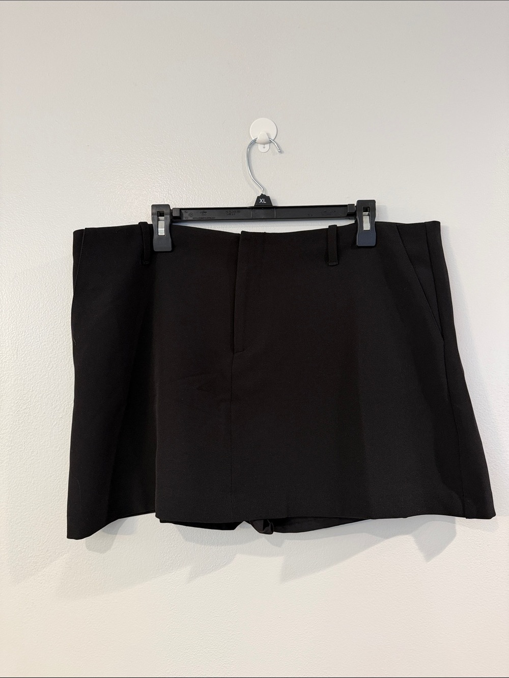 GAP Black Tailored Women's Skort